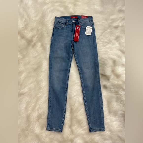 🆕 Guess Curvy Sophia Skinny Denim Jeans STRETCH Medium Wash, Mid-Rise 25X28 (2) - Picture 4 of 10